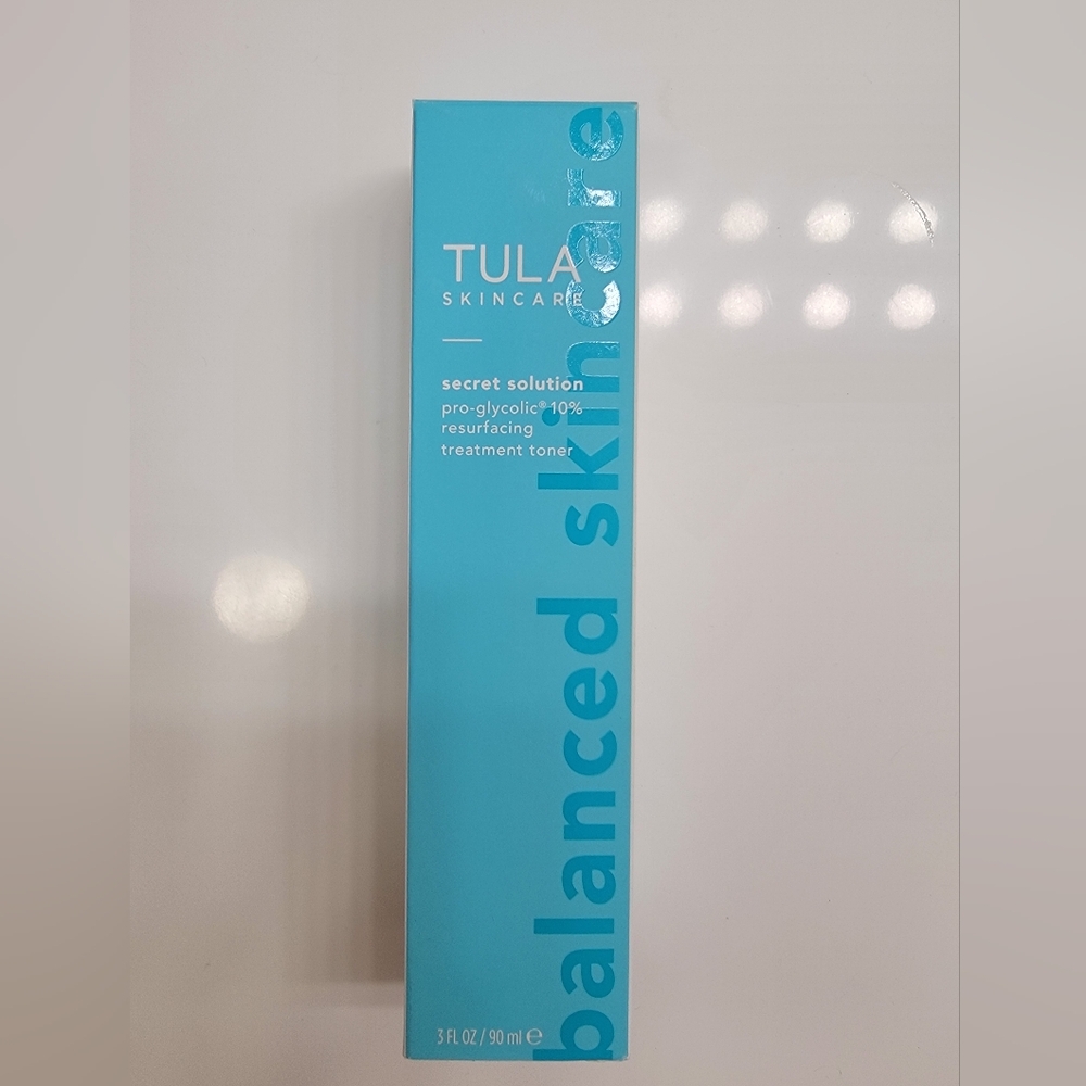 NIB Tula Resurfacing Toner Treatment